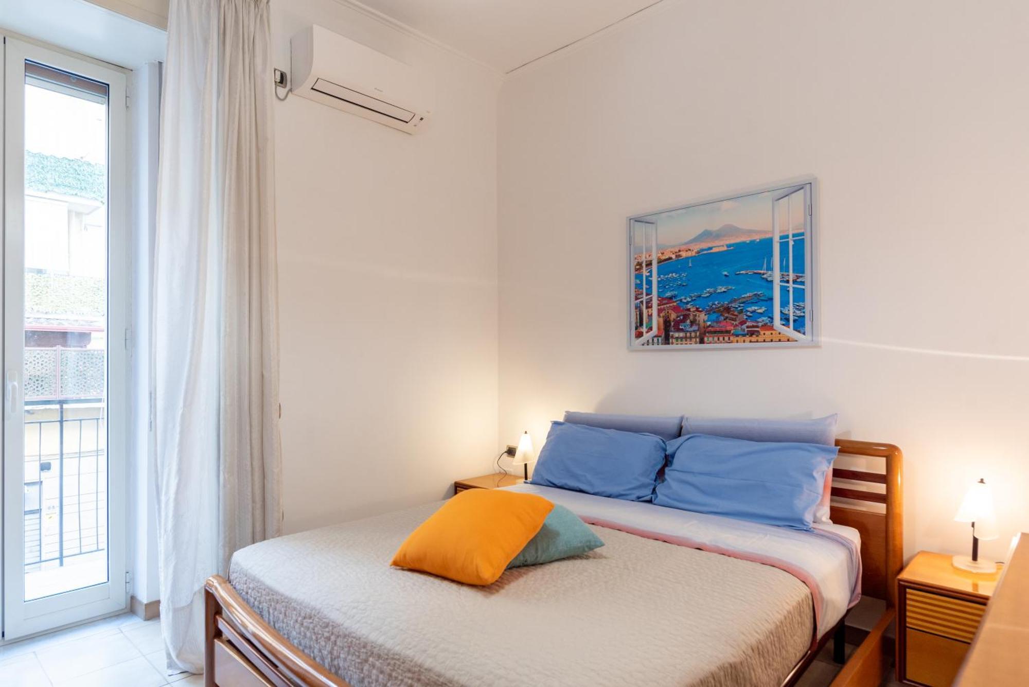 Am Apartment Napoli - Tra Il Centro E La Stazione Centrale Екстериор снимка
