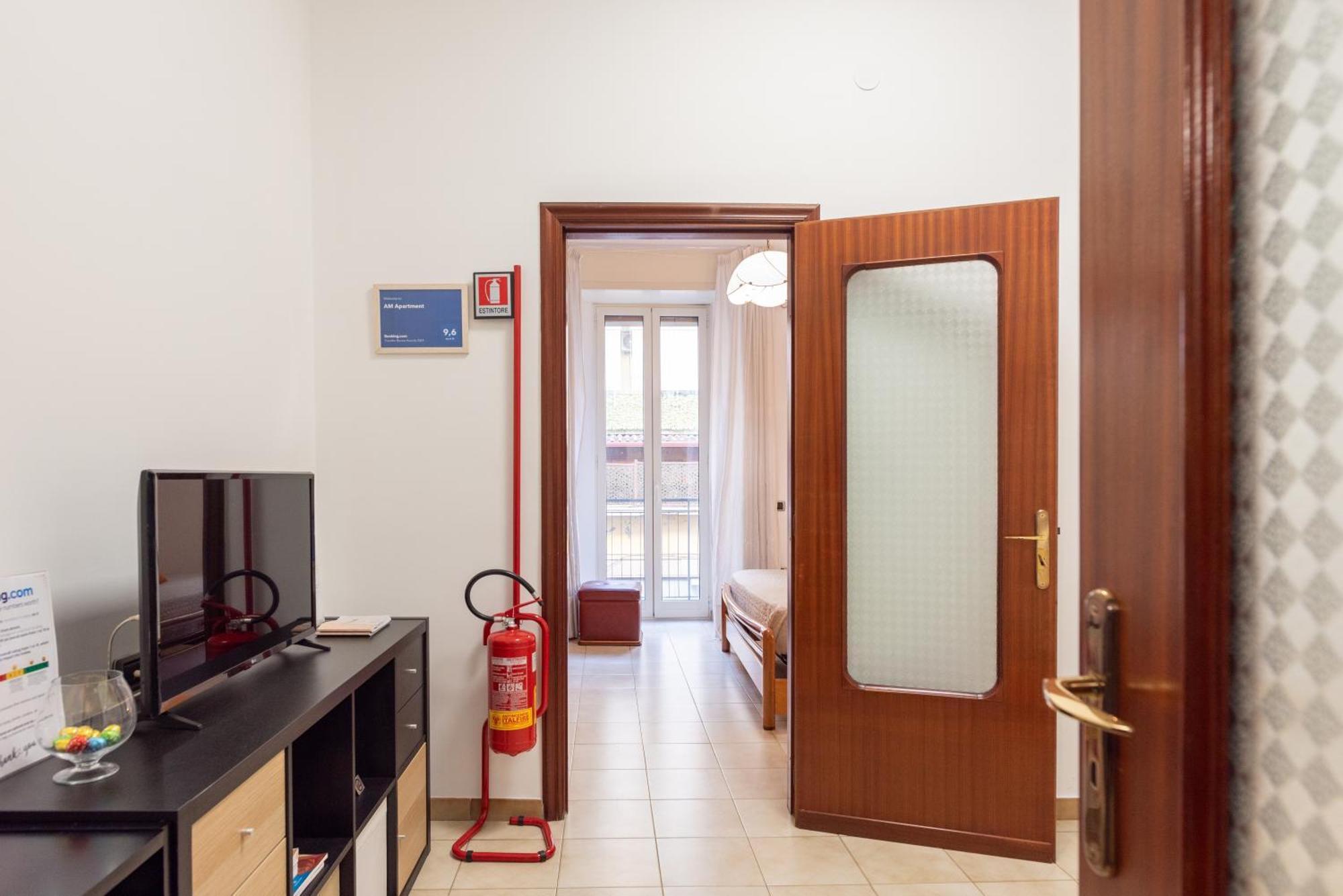Am Apartment Napoli - Tra Il Centro E La Stazione Centrale Екстериор снимка