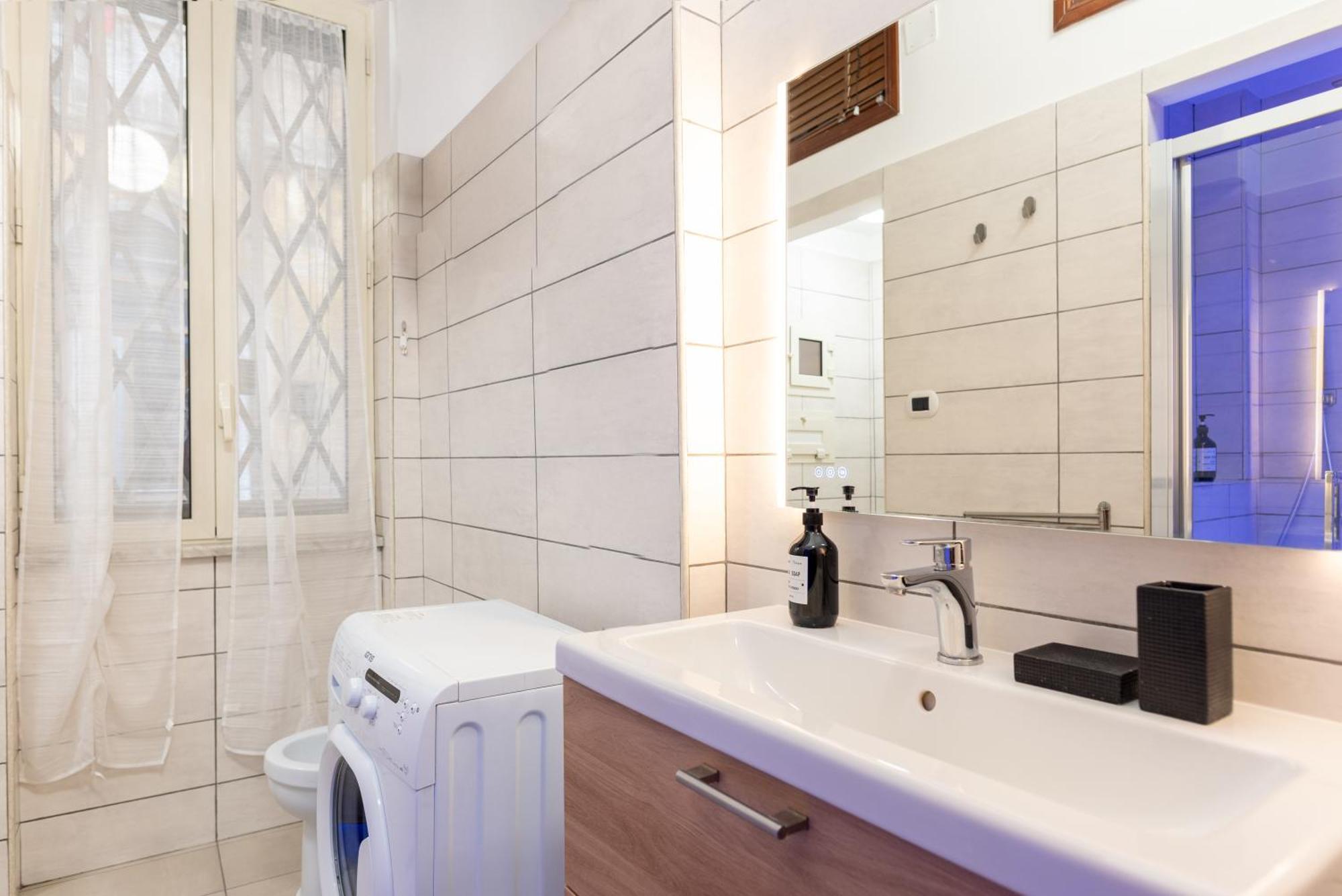Am Apartment Napoli - Tra Il Centro E La Stazione Centrale Екстериор снимка